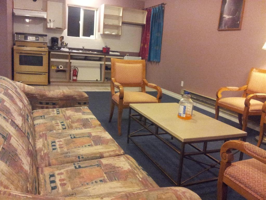 Cache Creek Inn Quarto foto